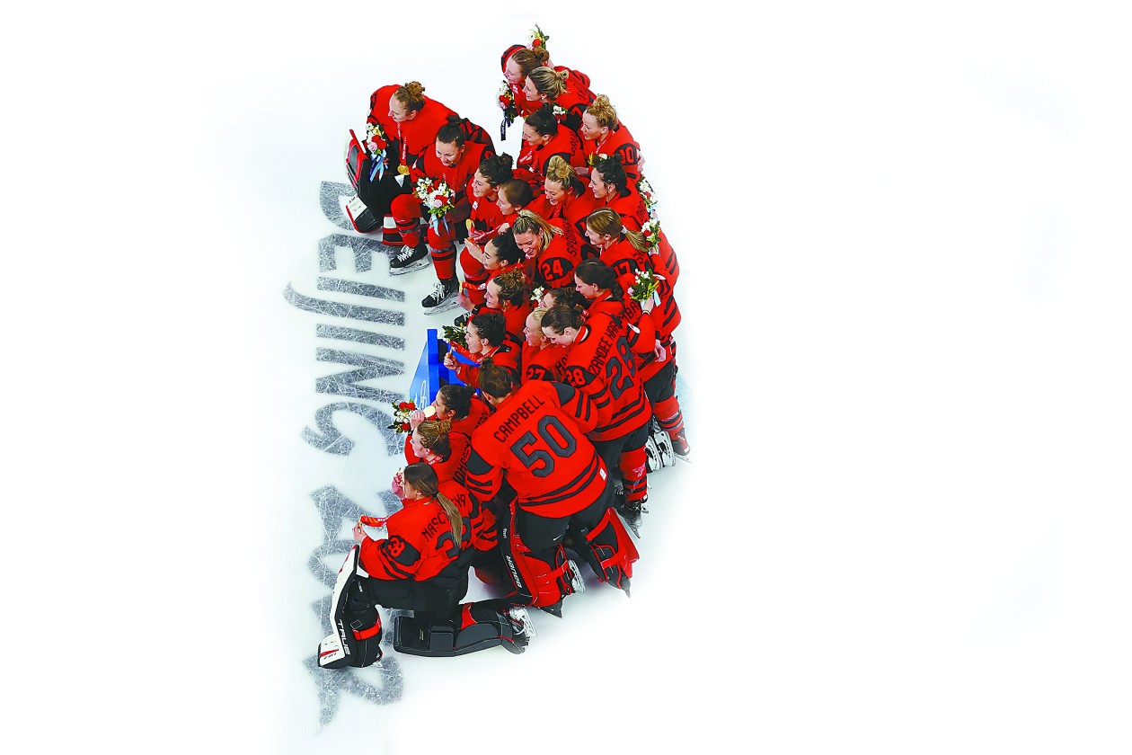 冰球迎来宿敌之战,恩怨再续 冰球迎来宿敌之战,恩怨再续