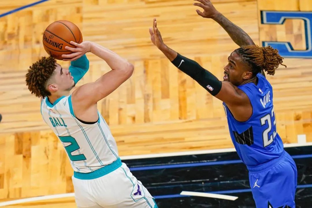 青岛队绝杀江苏队，武切维奇点燃赛场