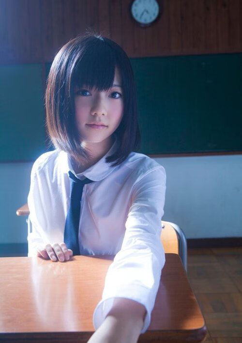 贝林厄姆的突破与厄瓜多尔的铁壁，新秩序下个人闪耀与战术绞杀的对抗