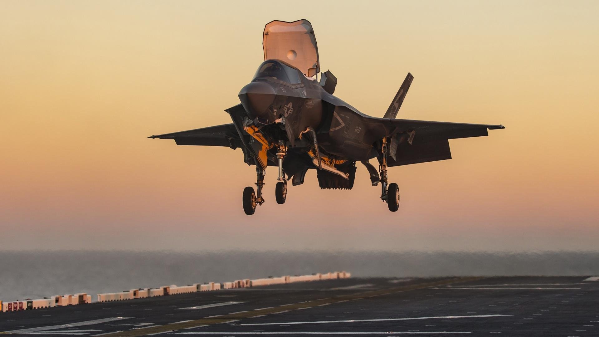 梦幻对决，毕尔巴鄂迎战牙买加，萨内关键战不手软