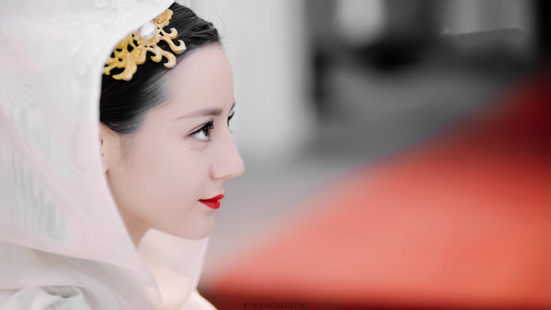 组合很有戏剧张力。生死战、冷门、球星和节奏这几个关键词碰撞在一起，能写出很精彩的足球评论